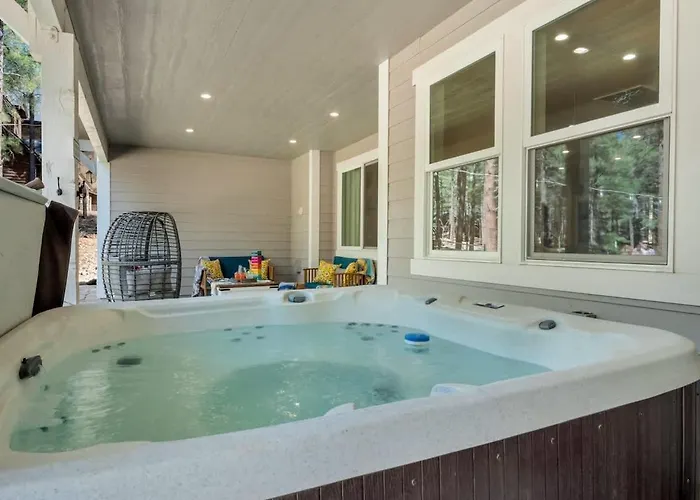 Large Near Violas With Hot Tub * Flagstaff