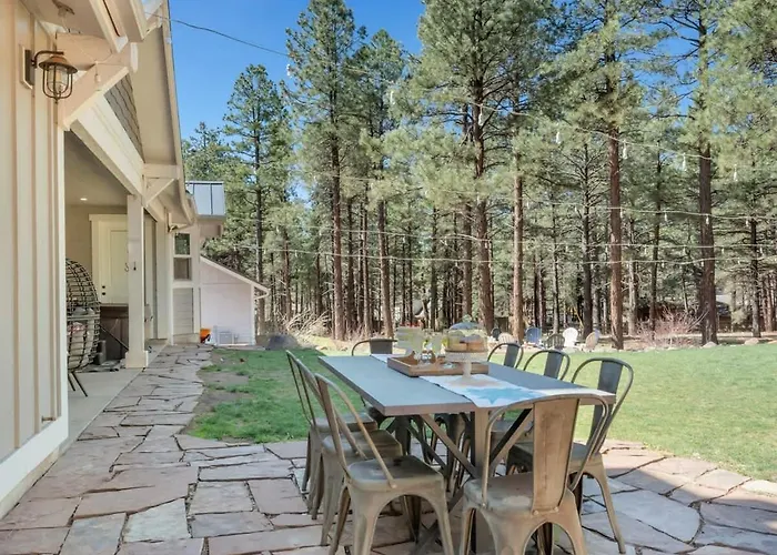 Large Near Violas With Hot Tub