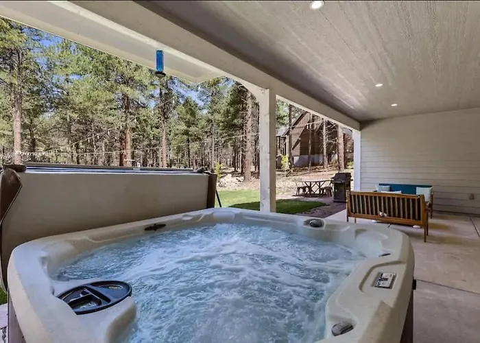 Large Near Violas With Hot Tub